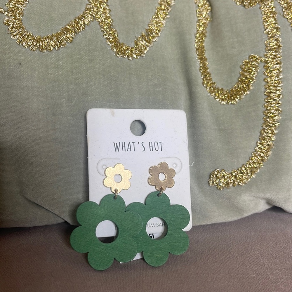What’s hot wooden floral earrings green gold new